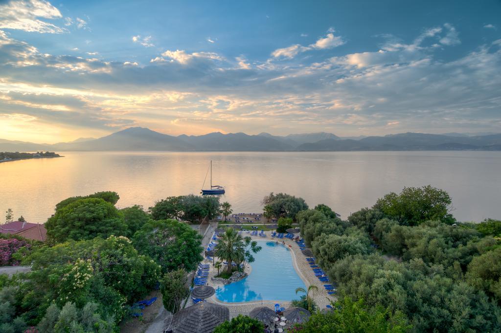 פסאתופירגוס Florida Blue Bay Resort & Spa מראה חיצוני תמונה