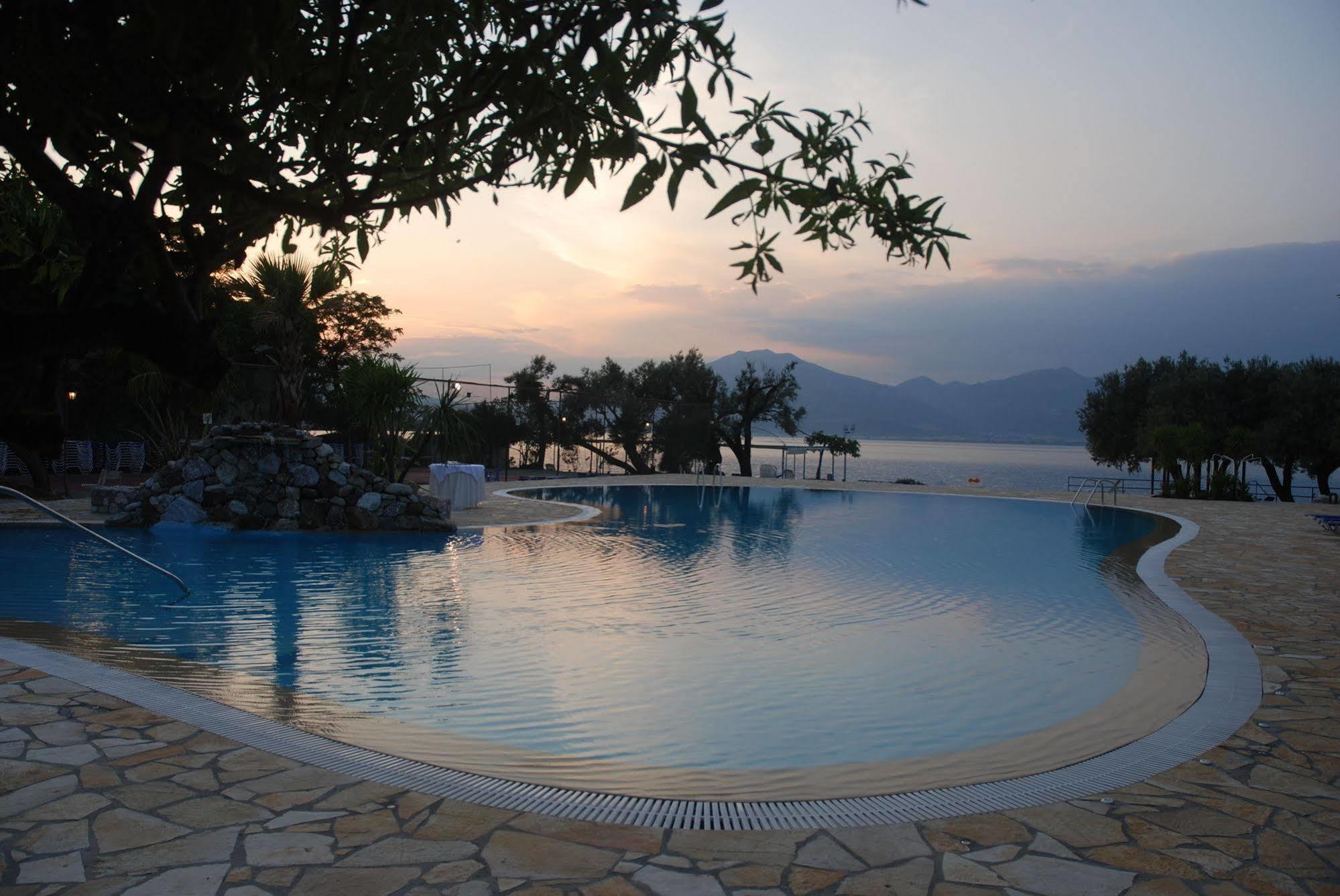 פסאתופירגוס Florida Blue Bay Resort & Spa מראה חיצוני תמונה